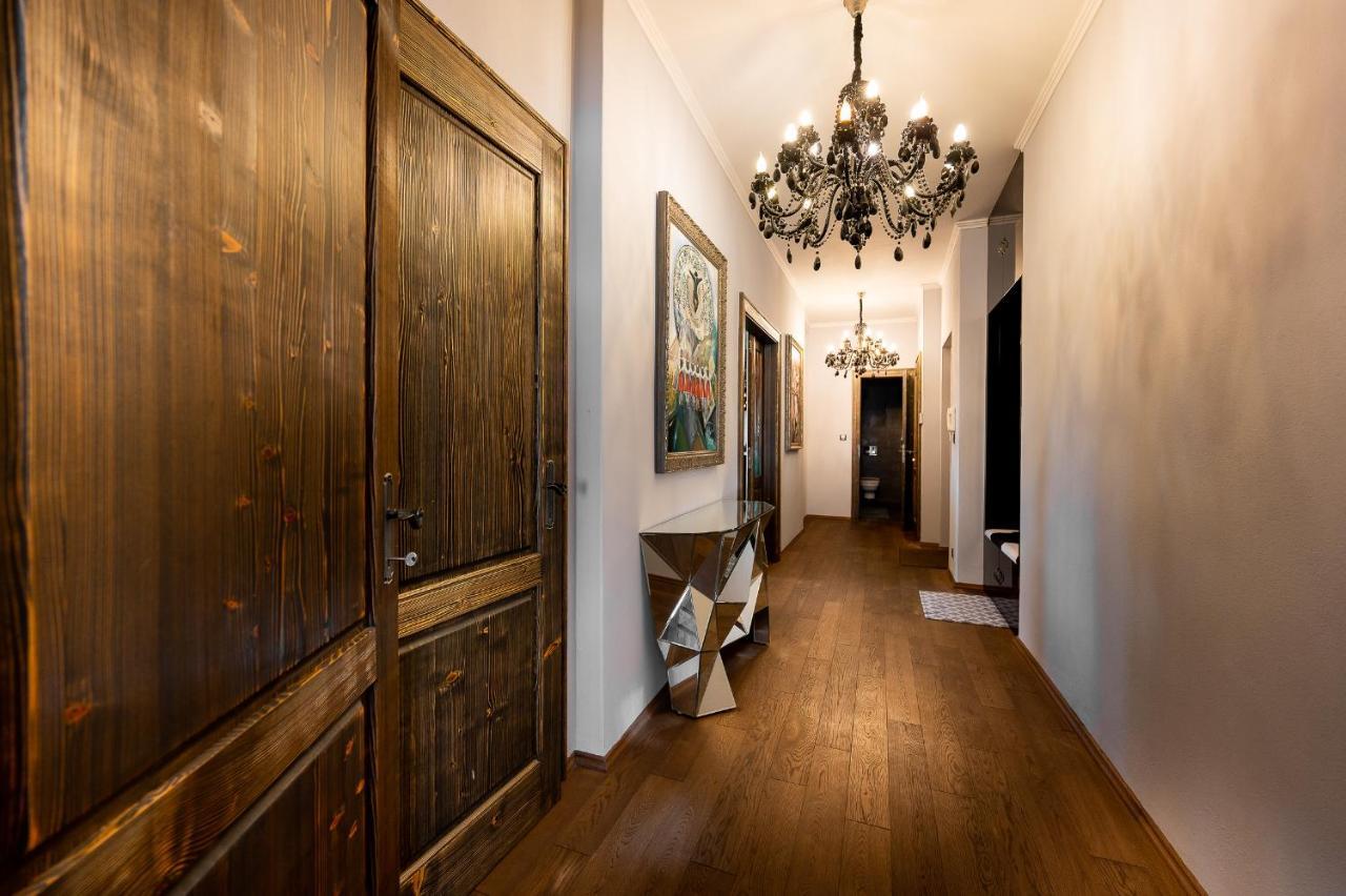 Premium Apt Kosice Center 3 Room 150M2 Hlavna Ulica المظهر الخارجي الصورة