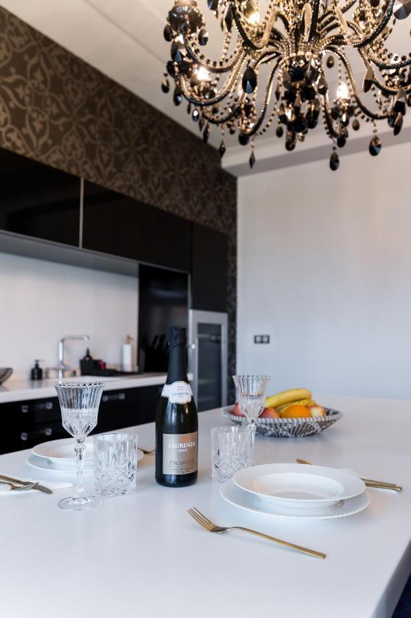 Premium Apt Kosice Center 3 Room 150M2 Hlavna Ulica المظهر الخارجي الصورة